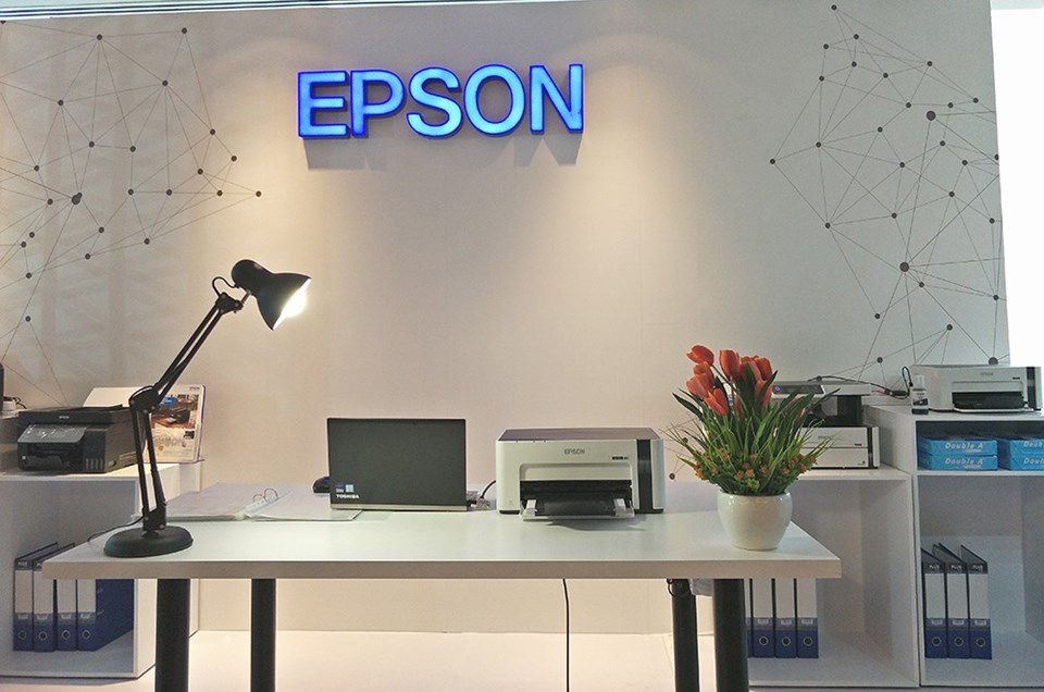 "Văn phòng sáng tạo của EPSON" với sự kết nối các thiết bị, sản phẩm mới - trong đó có máy in - phục vụ nhu cầu công việc. "Văn phòng sáng tạo của EPSON" với sự kết nối các thiết bị, sản phẩm mới - trong đó có máy in - phục vụ nhu cầu công việc.