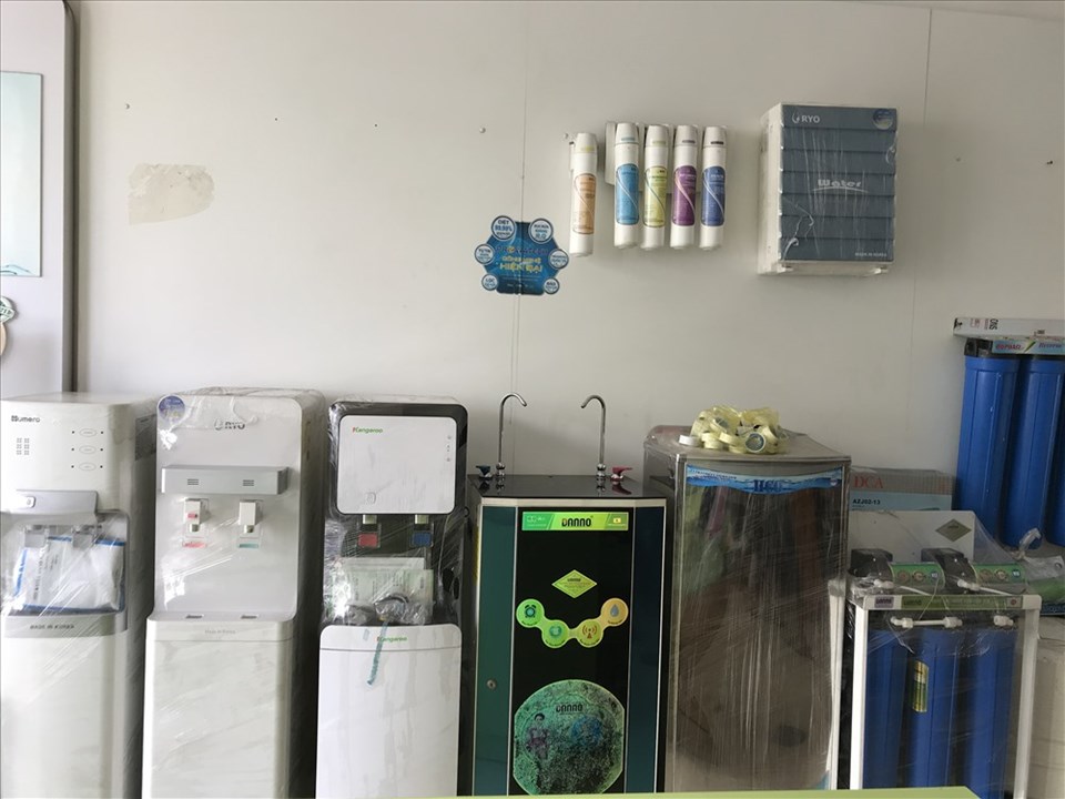 Cửa hàng trưng bày sản phẩm máy lọc nước Cửa hàng trưng bày sản phẩm máy lọc nước