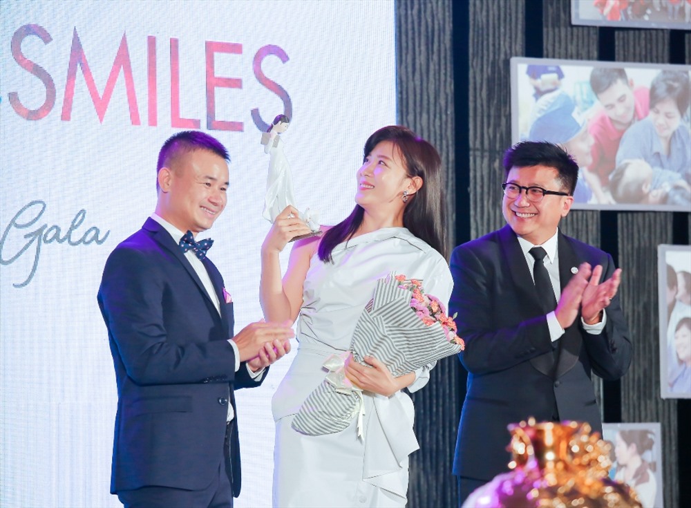 Nữ diễn viên nổi tiếng Hàn Quốc sẽ có buổi Fanmeeting tại Việt Nam và sẽ do Nguyên Khang đảm nhận vai trò dẫn dắt, giao lưu.