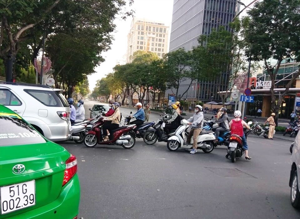 Hàng loạt tuyến đường khu trung tâm TPHCM sẽ cấm xe lưu thông vào ngày 7 và 8.12. Ảnh: M.Q Hàng loạt tuyến đường khu trung tâm TPHCM sẽ cấm xe lưu thông vào ngày 7 và 8.12. Ảnh: M.Q