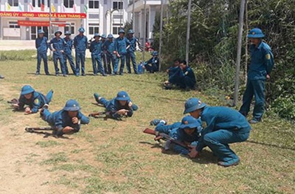 Tham gia dân quân tự vệ được tạm hoãn thực hiện HĐLĐ. Ảnh Báo Lai Châu Tham gia dân quân tự vệ được tạm hoãn thực hiện HĐLĐ. Ảnh Báo Lai Châu