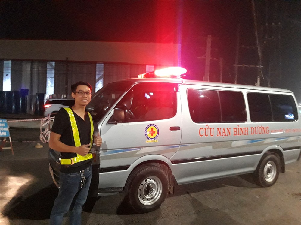 Hành động của Tuấn giúp người bị nạn được đưa dến bệnh viện cấp cứu kịp thời. Ảnh: Đình Trọng