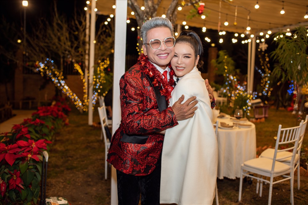 MC Thanh Bạch gửi lời chúc mừng đến người đẹp đa tài của showbiz Việt.