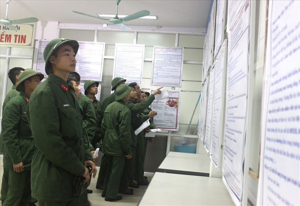 Quân nhân xuất ngũ tham khảo, tìm kiếm việc làm tại phiên GDVL. ANH THƯ Quân nhân xuất ngũ tham khảo, tìm kiếm việc làm tại phiên GDVL. ANH THƯ