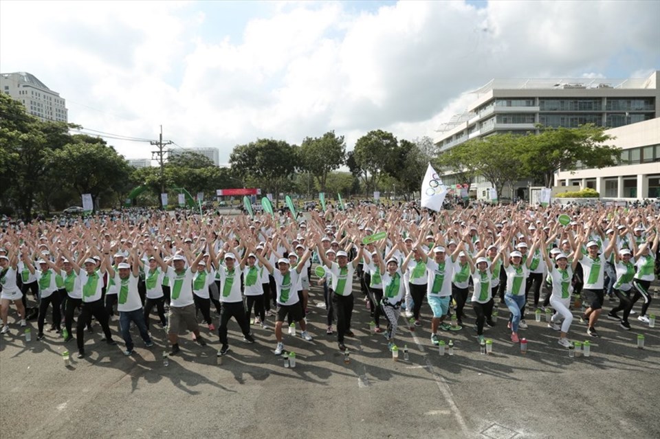 Hơn 14,000 thành viên và nhân viên Herbalife tham gia ngày chạy tại 22 tỉnh thành trên cả nước. Hơn 14,000 thành viên và nhân viên Herbalife tham gia ngày chạy tại 22 tỉnh thành trên cả nước.