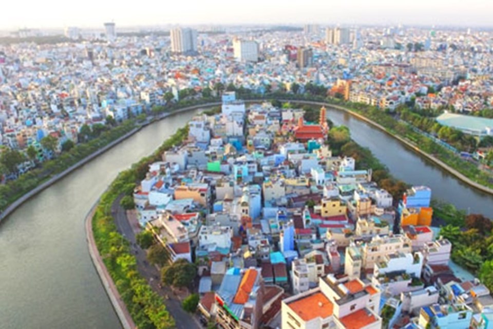 Kênh Nhiêu Lộc - Thị Nghè sau khi cải tạo trở nên trong xanh và là tuyến kênh kiểu mẫu của TP HCM. Kênh Nhiêu Lộc - Thị Nghè sau khi cải tạo trở nên trong xanh và là tuyến kênh kiểu mẫu của TP HCM.