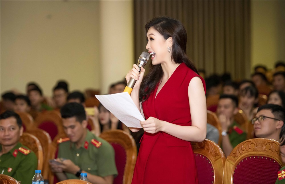 Cô có những đánh giá khá