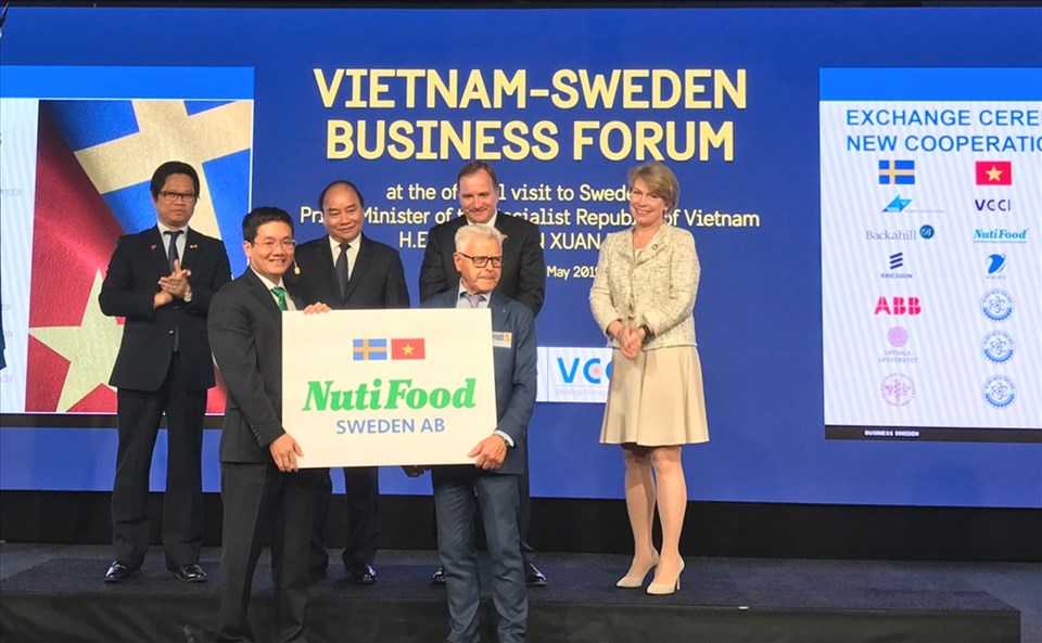 Nhà máy NutiFood Sweden AB chính thức vận hành tại Thụy Điển dưới sự chứng kiến của Thủ tướng Việt Nam và Thủ tướng Thụy Điển. Nhà máy NutiFood Sweden AB chính thức vận hành tại Thụy Điển dưới sự chứng kiến của Thủ tướng Việt Nam và Thủ tướng Thụy Điển.