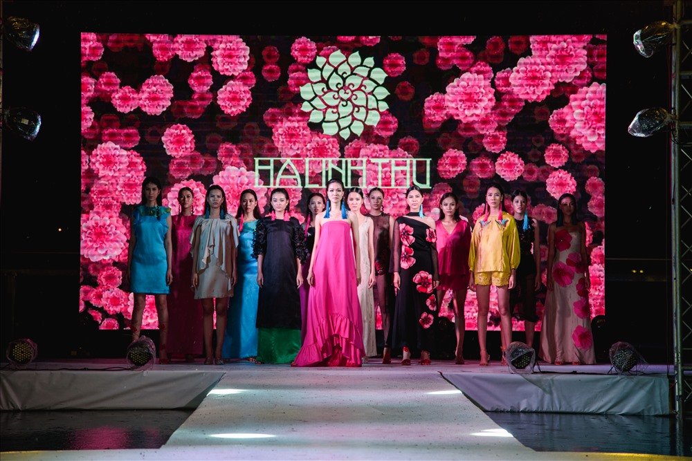 Show diễn của nhà thiết kế Hà Linh Thư được tổ chức tại TP. Pleiku.