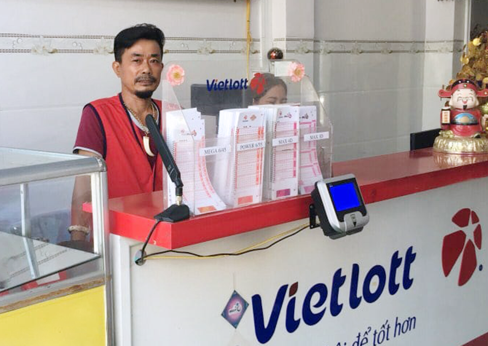 Điểm bán hàng may mắn của anh Huỳnh Phương Đại đã mang đến cho nhiều khách hàng có cơ hội tốt hơn. Điểm bán hàng may mắn của anh Huỳnh Phương Đại đã mang đến cho nhiều khách hàng có cơ hội tốt hơn.