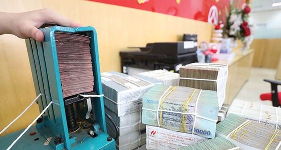 Nhiều ngân hàng thương mại đã được NHNN nâng hạn mức tăng trưởng tín dụng Nhiều ngân hàng thương mại đã được NHNN nâng hạn mức tăng trưởng tín dụng