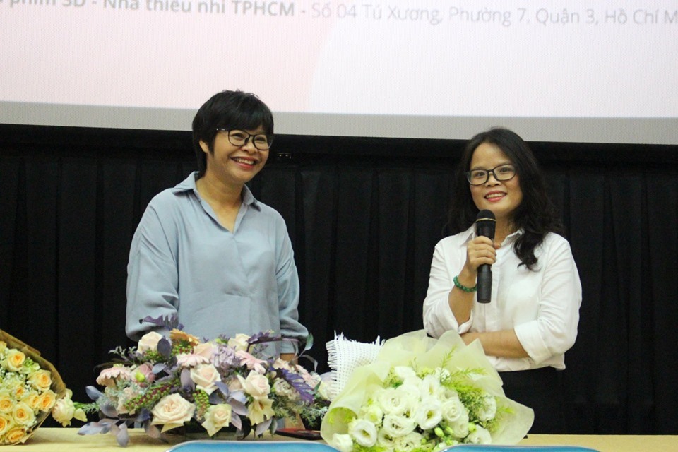 Tác giả Thảo Lâm giao lưu cùng bạn đọc nhí.