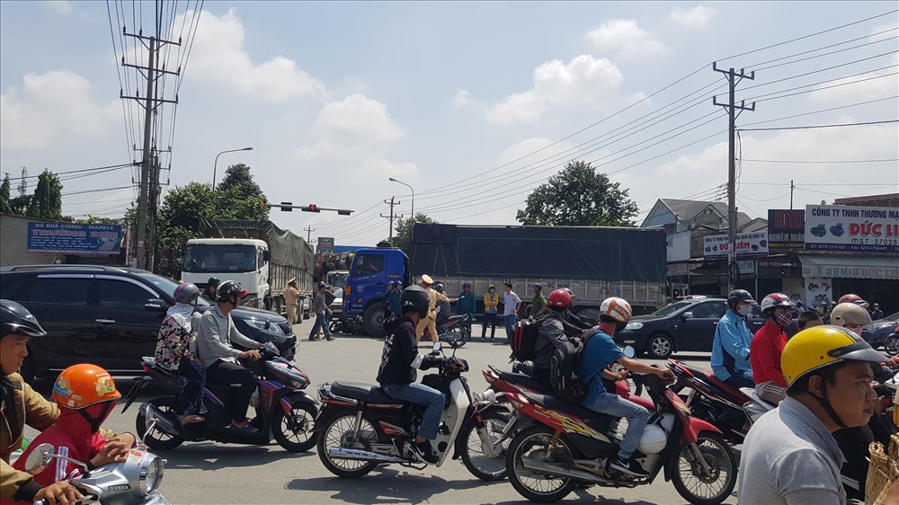 Hiện trường vụ tai nạn khiến người phụ nữ tử vong thương tâm.