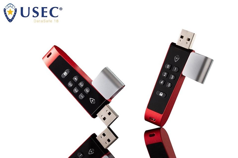 Thiết bị lưu trữ dữ liệu USEC DataSafe của Cty CP An ninh mạng Việt Nam. Thiết bị lưu trữ dữ liệu USEC DataSafe của Cty CP An ninh mạng Việt Nam.