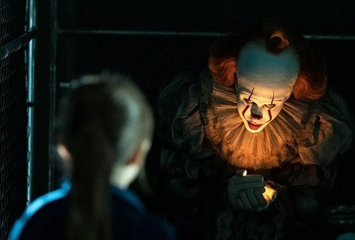 Ám ảnh ma hề Pennywise cứ 27 năm lại xuất hiện một lần tại thị trấn Derry buộc 7 cô cậu bé ngày nào phải tiếp tục cuốn vào cuộc chạm trán tiếp theo