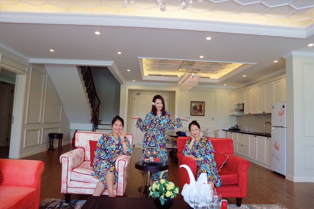 Nữ diễn viên khiến nhiều người ngưỡng mộ khi luôn thân thiết bên mẹ ruột và mẹ chồng.