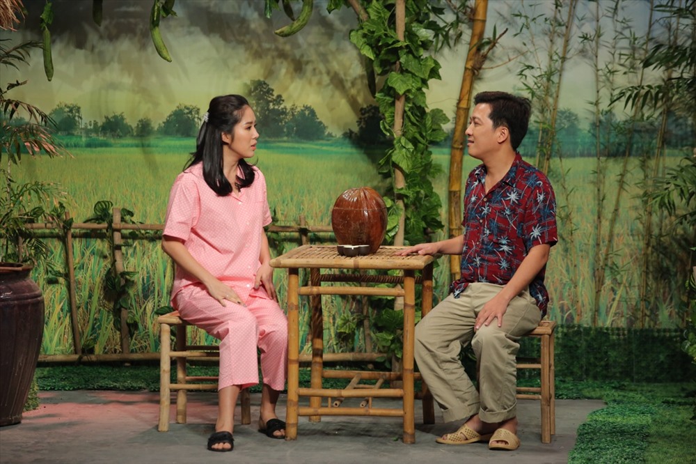 Lê Phương khiến khán giả cười nghiêng ngả khi đưa Trường Giang vào những tình huống “khó đỡ“. Ảnh: NVCC.