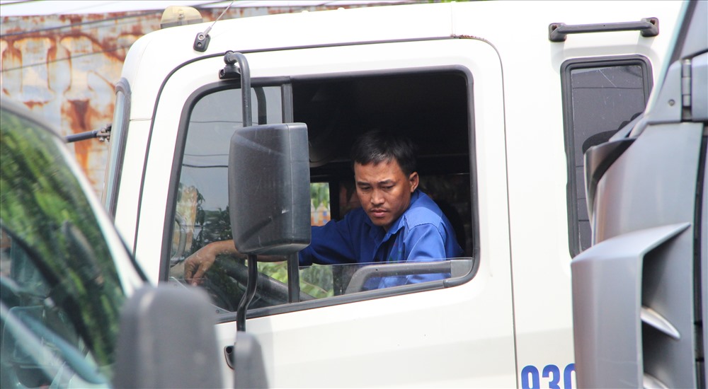 Tài xế ngán ngẩm cảnh ùn ứ trên tuyến đường này.