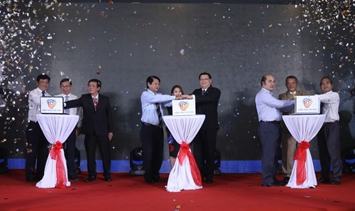 Hoạt động đặt tay cam kết chung tay triển khai chương trình