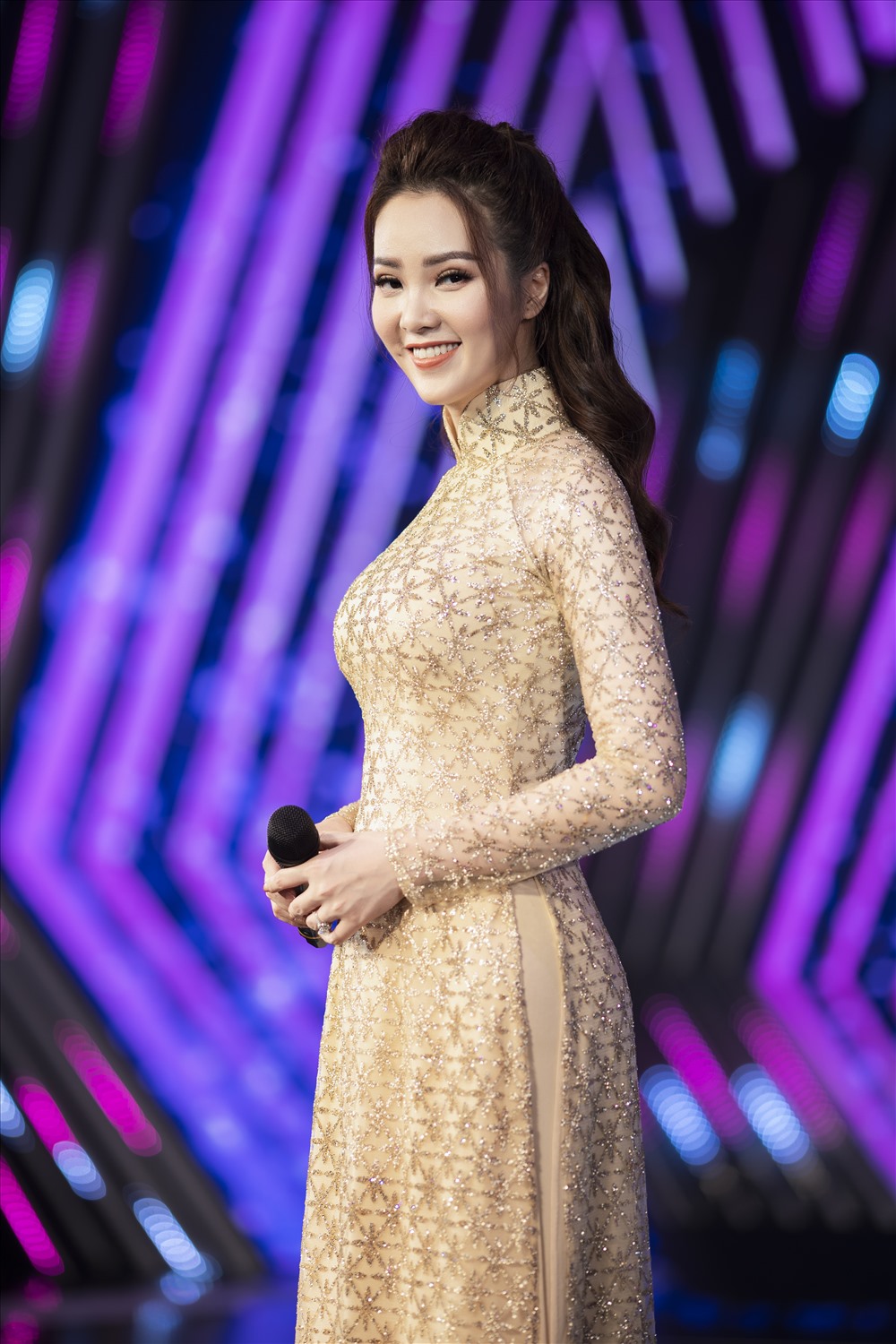 Người đẹp hiện rất viên mãn với gia đình nhỏ của mình.