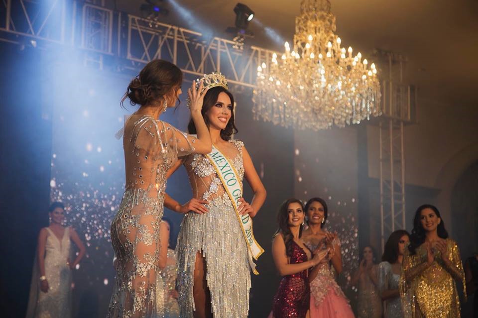 hác lớn nhất của bên họ là trao danh hiệu Miss Grand ngay đêm bán kết, đồng nghĩa cô gái này không có mặt trong đêm chung kết.