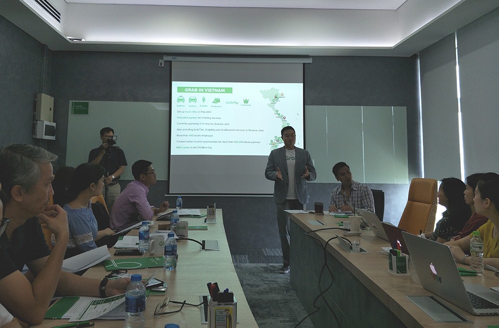 Giám đốc Grab Việt Nam - Jerry Lim trả lời các câu hỏi trong đó có vấn đề tăng giá cước gần đây (ảnh: PK).