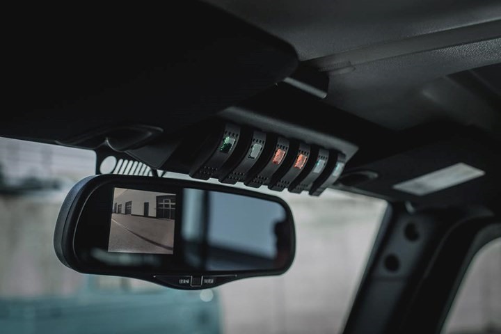 Có rất nhiều công nghệ mới nhưng thợ độ xe Thụy Sĩ không hé lộ