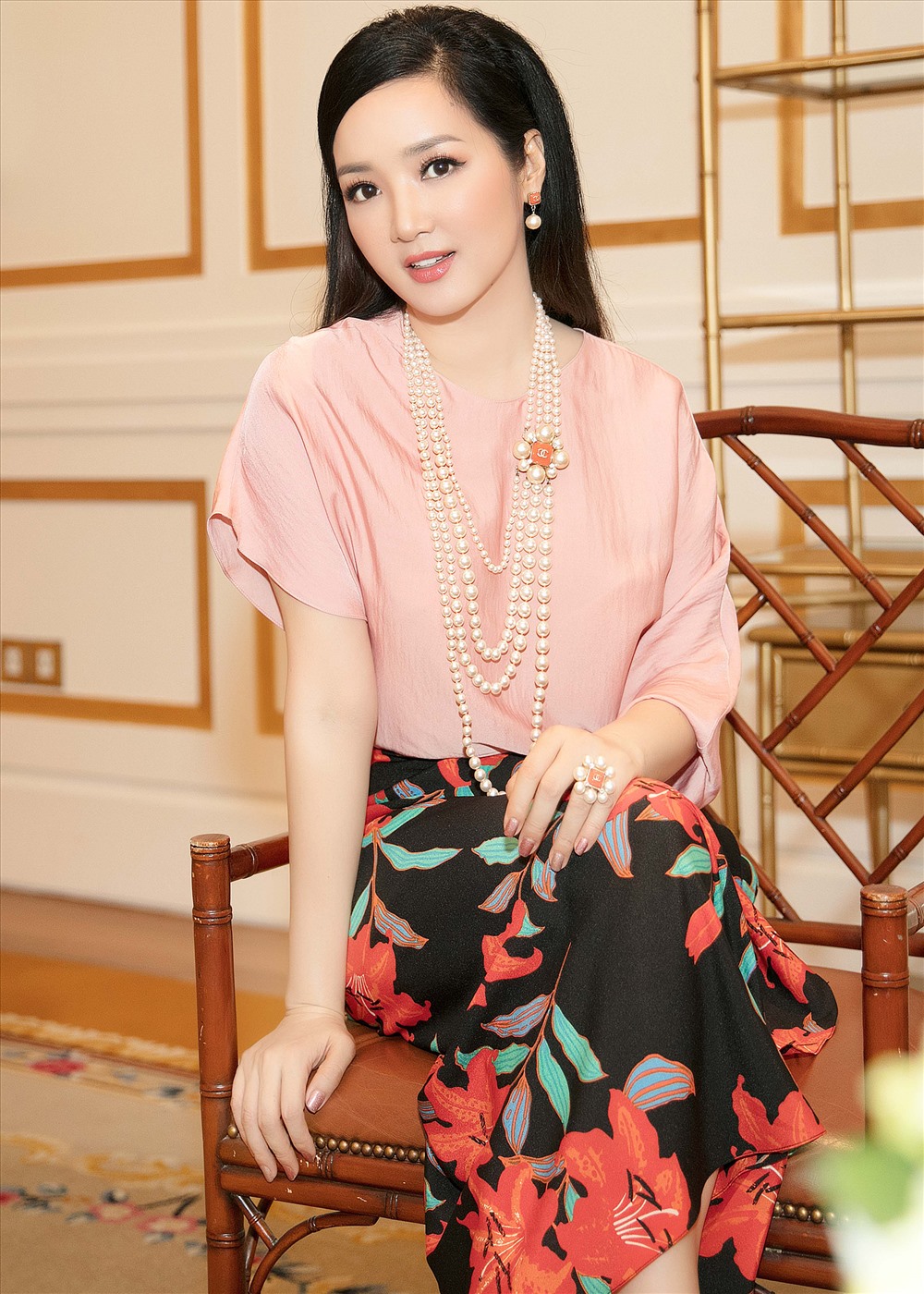 Hoa hậu Đền Hùng - Giáng My.