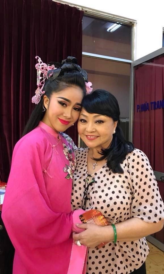 Nữ diễn viên cũng có cơ hội thở sức trong vở kịch “Tiên Nga“.