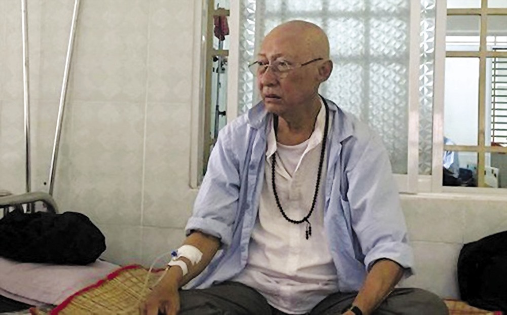 Diễn viên Lê Bình âm thầm chống chọi với căn bệnh ung thư.