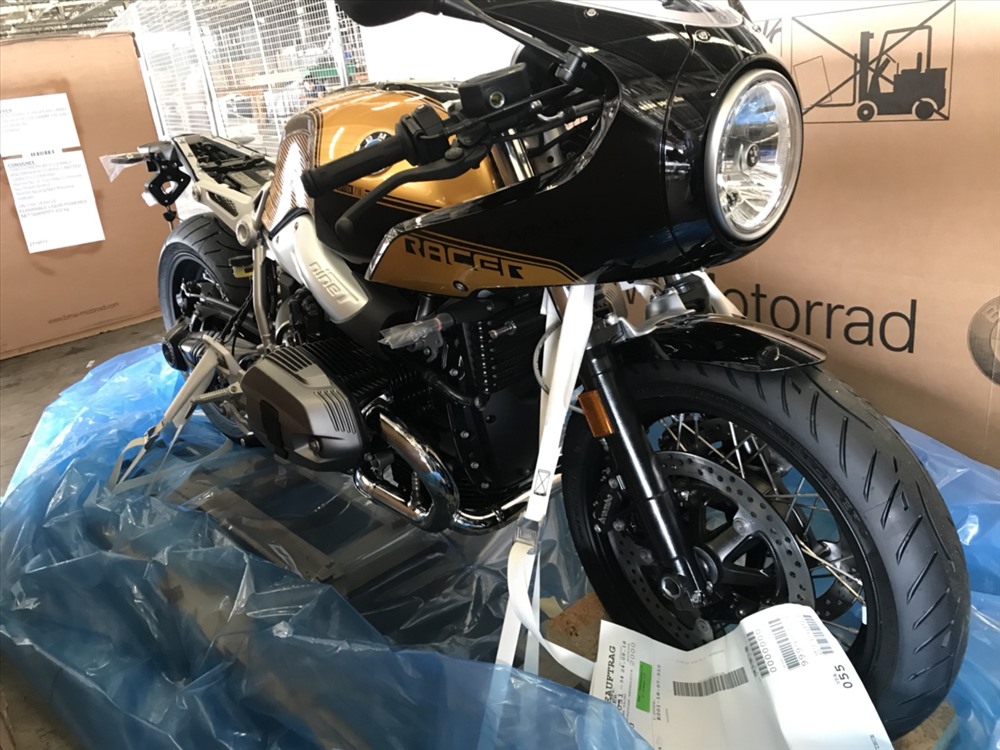 BMW R nineT Pure phiên bản gắn bình xăng option 719