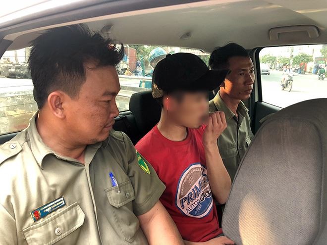 Một tài xế bị kiểm tra ma túy tại khu vực cảng trường thọ, thủ Đức cách đây ít ngày. Ảnh: T.S