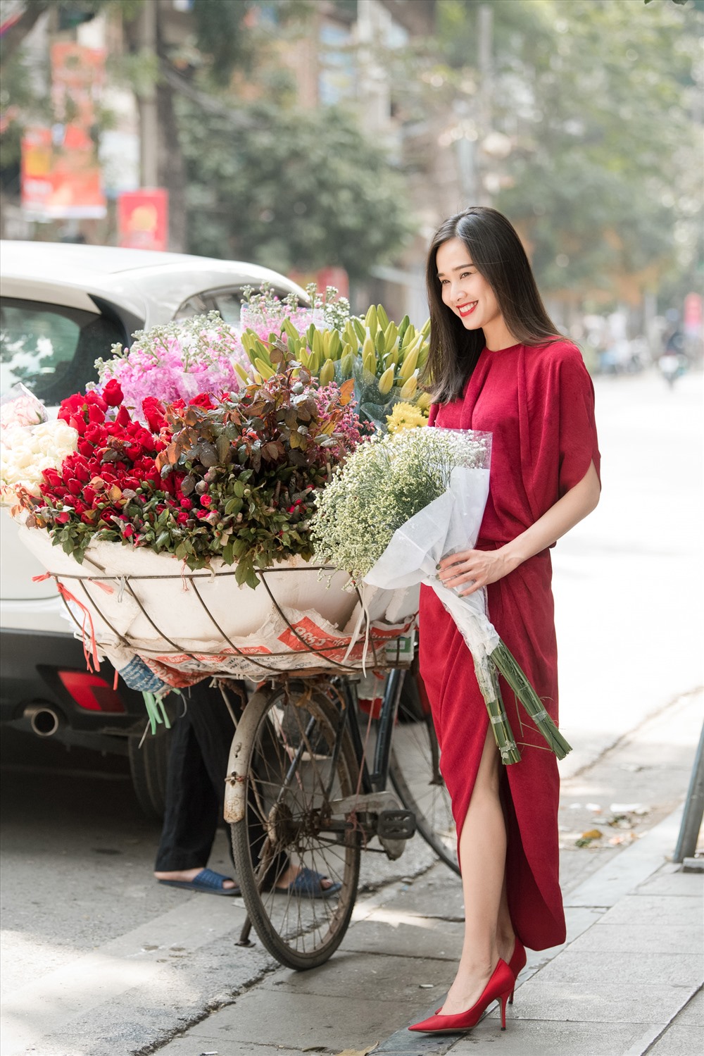 Với Dương Thuỳ Linh, ngoài gia đình, bạn bè luôn là những người ở bên giúp đỡ và hỗ trợ cô trong lúc khó khăn nhất.