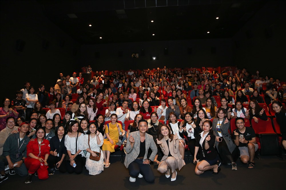 Mỹ Tâm và Mai Tài Phến bận rộn đi cinetour tại Đà Nẵng vào thời điểm cận Tết. Ảnh: Thắng Đặng.