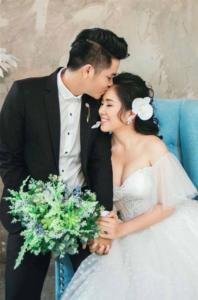 Cô và ông xã Trung Kiên sẽ chào đón em bé đầu tiên của cả hai vào cuối năm nay.