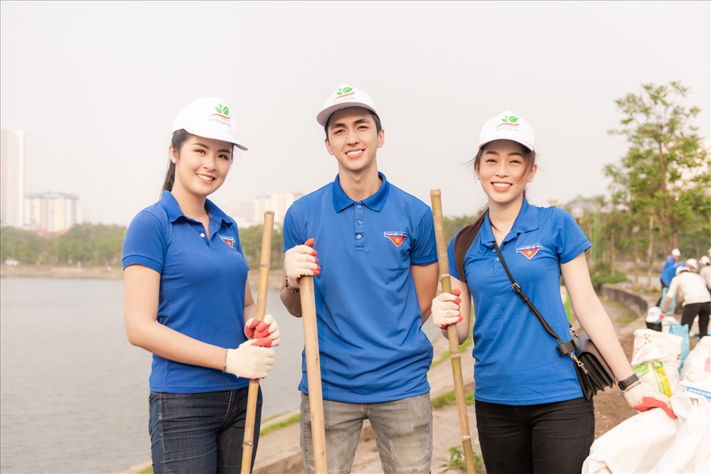 Hoa hậu Ngọc Hân là người “rủ rê” Á hậu Phương Nga và bạn trai tham gia hoạt động ý nghĩa lần này.