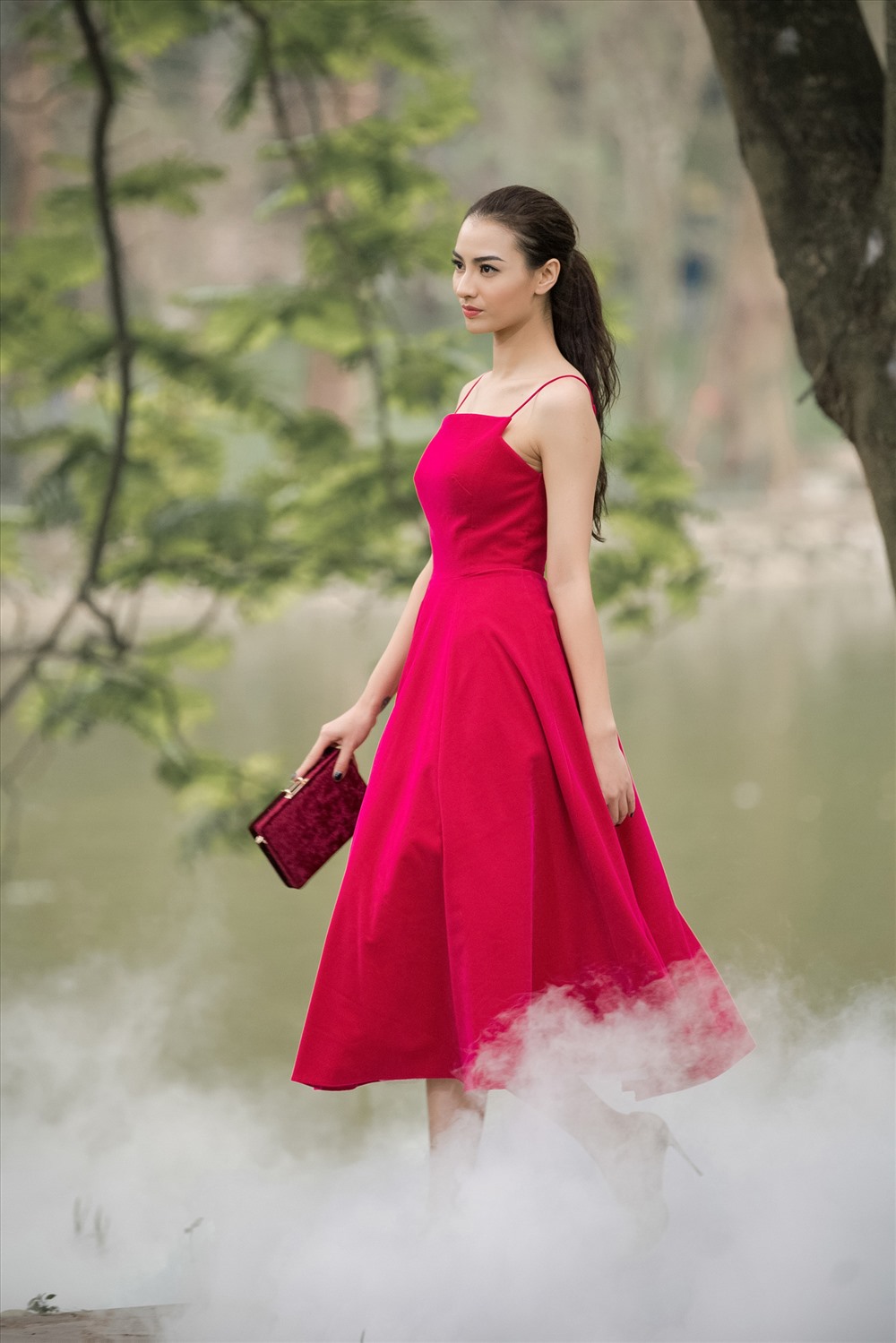 Hồng Quế là một trong ít những người mẫu vẫn giữ được phong độ bền bỉ hiện nay.