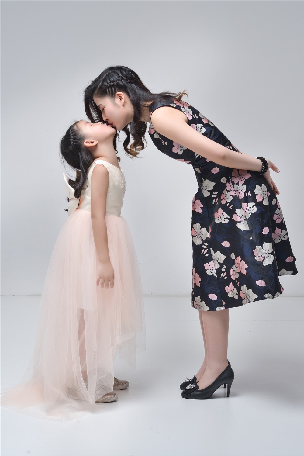 Ngọc Hiền viên mãn với cuộc sống gia đình nhỏ. Ảnh: NVCC.