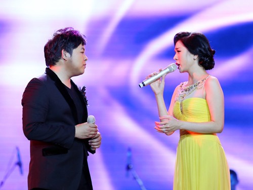 Sắp tới đây, Quang Lê sẽ kết hợp cùng ca sĩ Lệ Quyên trong liveshow nhân dịp lễ 8.3.