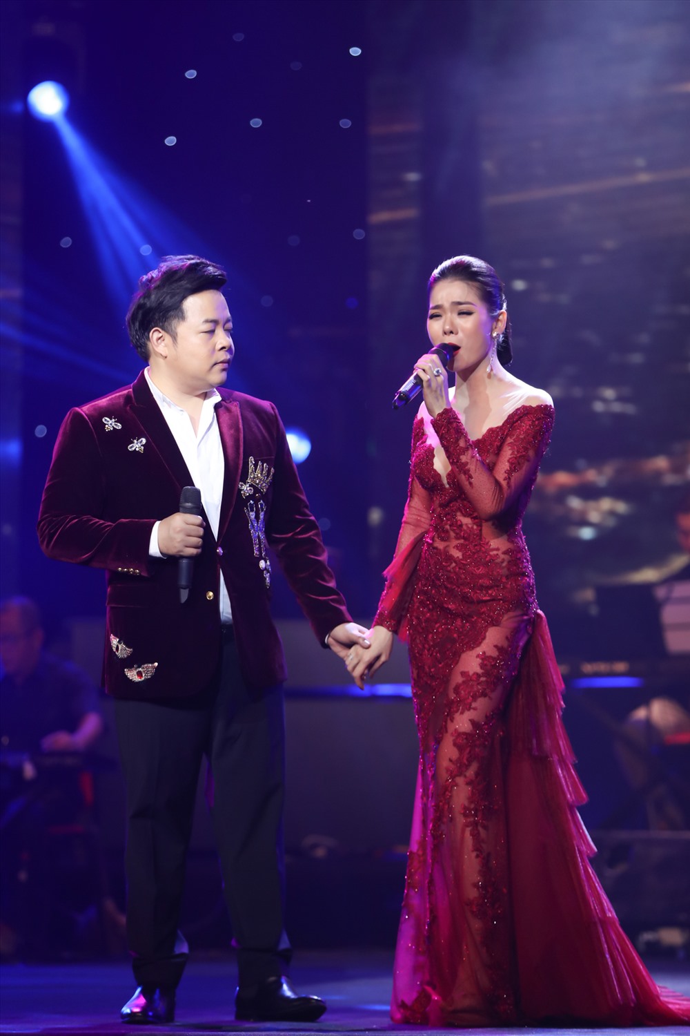Lệ Quyên và Quang Lê tái ngộ trong liveshow của cô tại TP. HCM. Ảnh: Maison de Bil.