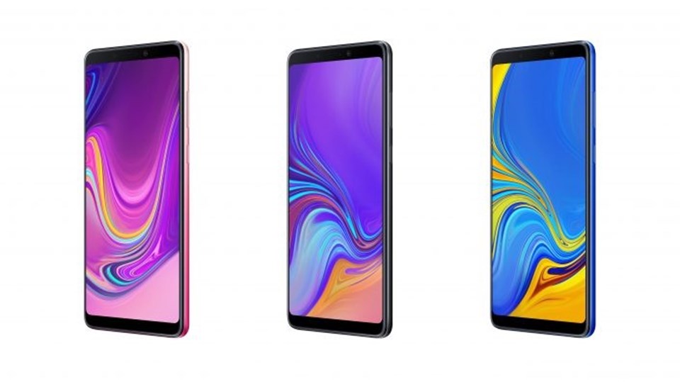 Galaxy A9 là smartphone có cụm 4 camera ở phía sau đầu tiên trên thị trường. Galaxy A9 là smartphone có cụm 4 camera ở phía sau đầu tiên trên thị trường.