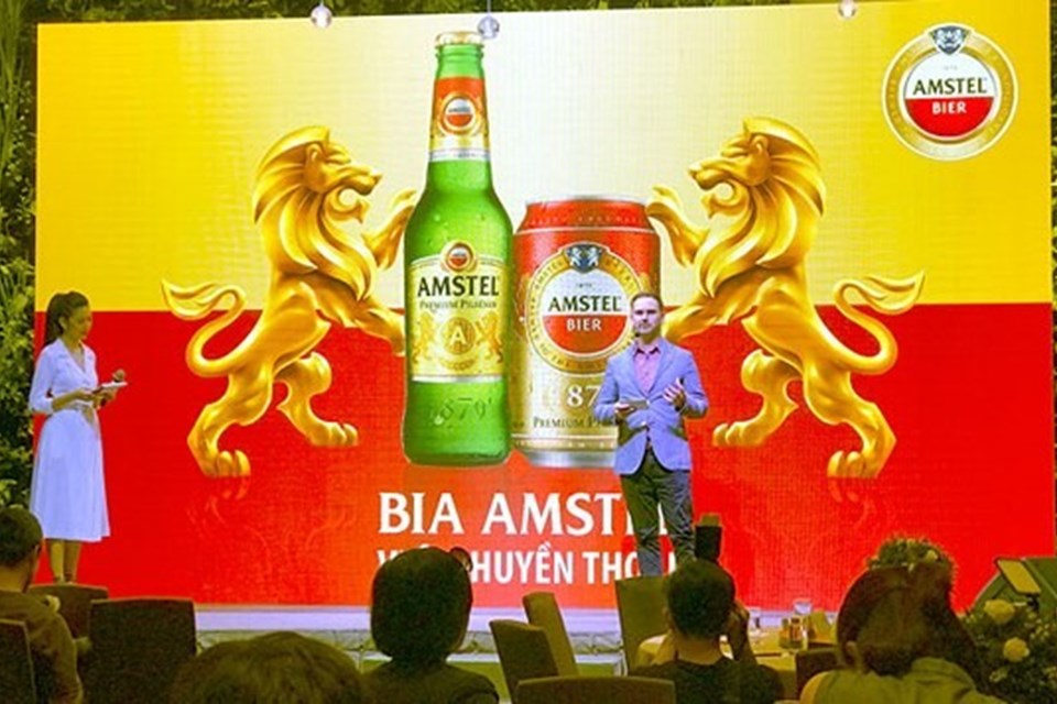 Ra mắt nhãn hiệu bia Amstel Ra mắt nhãn hiệu bia Amstel