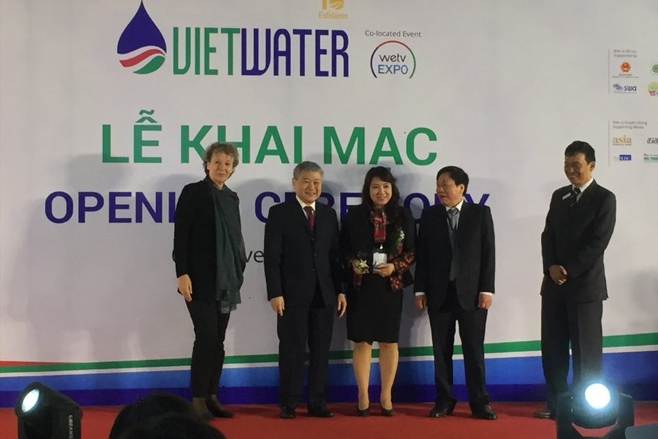 9 triệu m3 nước sạch/ngày đêm, nhưng công nghệ xử lý còn lạc hậu 9 triệu m3 nước sạch/ngày đêm, nhưng công nghệ xử lý còn lạc hậu