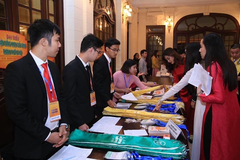 Hình ảnh các doanh nghiệp, doanh nhân tham gia "Đêm Doanh nghiệp" 2017. Ảnh: MT Hình ảnh các doanh nghiệp, doanh nhân tham gia "Đêm Doanh nghiệp" 2017. Ảnh: MT