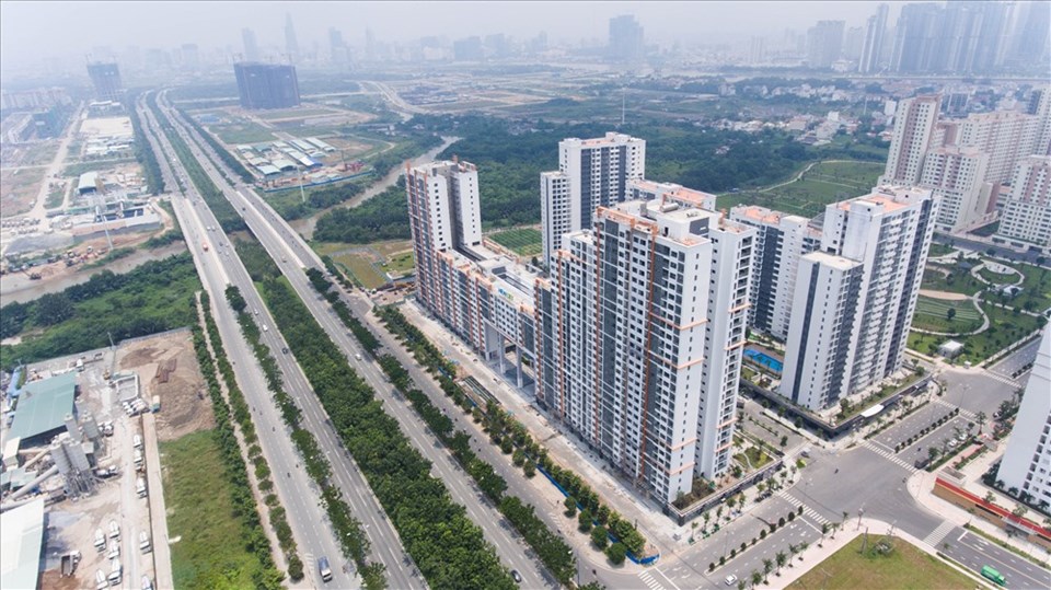 Thị trường đang khan hiếm dòng phân khúc căn hộ giá rẻ dành cho người thu nhập thấp. Ảnh: Gia Miêu Thị trường đang khan hiếm dòng phân khúc căn hộ giá rẻ dành cho người thu nhập thấp. Ảnh: Gia Miêu