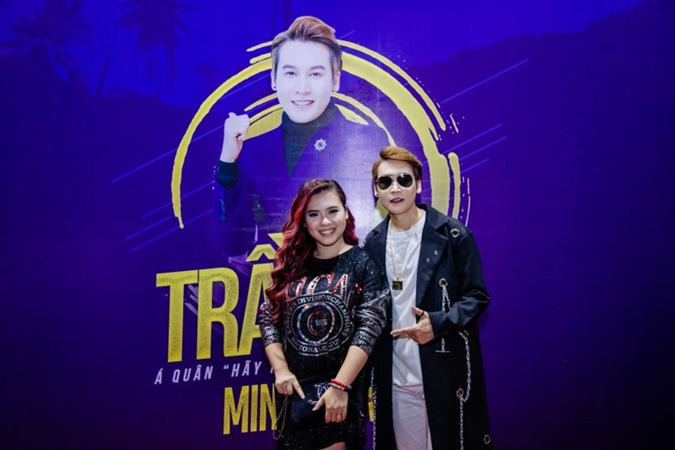 Đạo diễn Huỳnh Phúc Thanh Nhân và Á quân Hãy nghe tôi hát Đạo diễn Huỳnh Phúc Thanh Nhân và Á quân Hãy nghe tôi hát