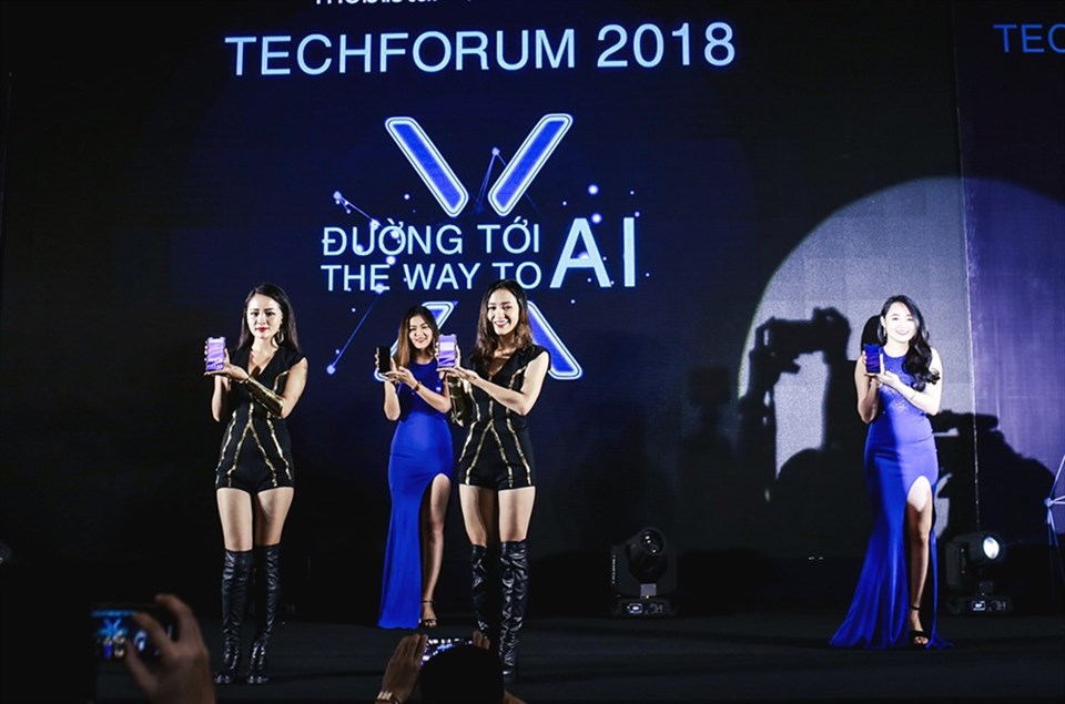 Diễn đàn công nghệ - Techforum 2018 và câu chuyện "ra biển lớn" của thương hiệu Việt Mobiistar. Diễn đàn công nghệ - Techforum 2018 và câu chuyện "ra biển lớn" của thương hiệu Việt Mobiistar.