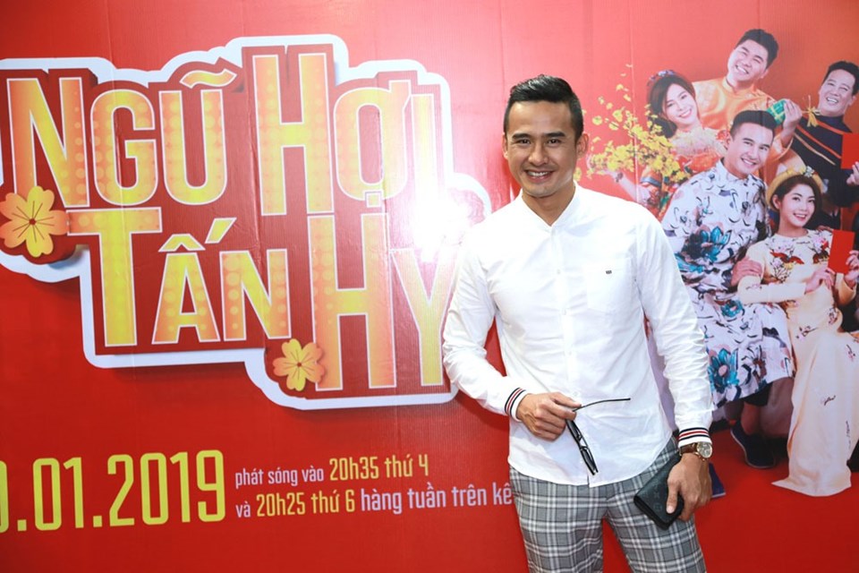 Lương Thế Thành nhận lời đóng phim vì mến mộ đạo diễn Dũng Nghệ. Lương Thế Thành nhận lời đóng phim vì mến mộ đạo diễn Dũng Nghệ.