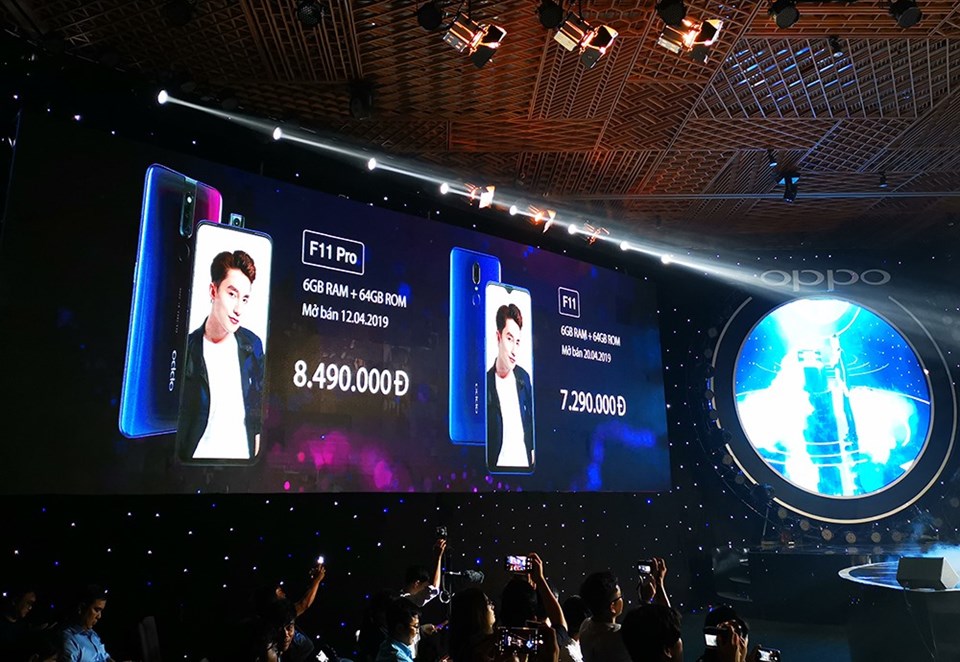 Giá công bố của OPPO F11 pro là 8.490.000 đồng và F11 là 7.290.000 đồng (ảnh: PK). Giá công bố của OPPO F11 pro là 8.490.000 đồng và F11 là 7.290.000 đồng (ảnh: PK).