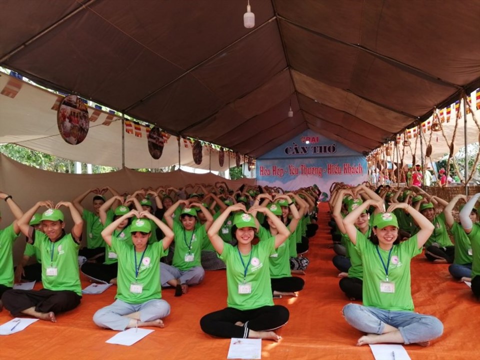 Hội trại "Tình Đất Phương Nam" thu hút nhiều trại sinh trẻ tuổi. Hội trại "Tình Đất Phương Nam" thu hút nhiều trại sinh trẻ tuổi.